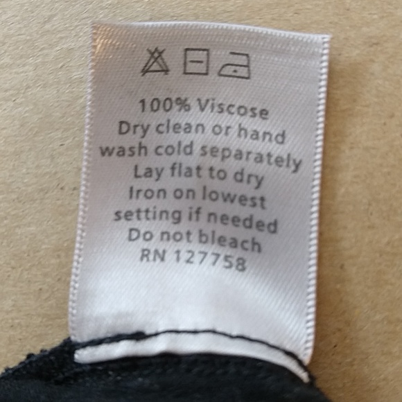 Seventy Two Changes Top - Picture 4 of 4